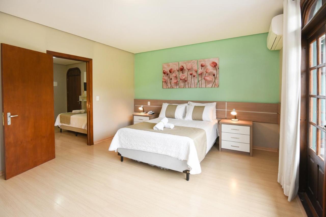 Tres Pinheiros Inn
