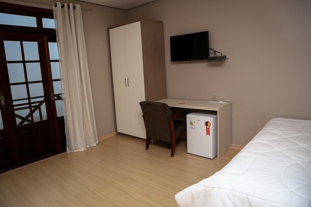 Tres Pinheiros Inn